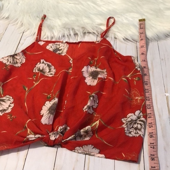 LUSH red floral crop top size small EUC - Picture 3 of 5
